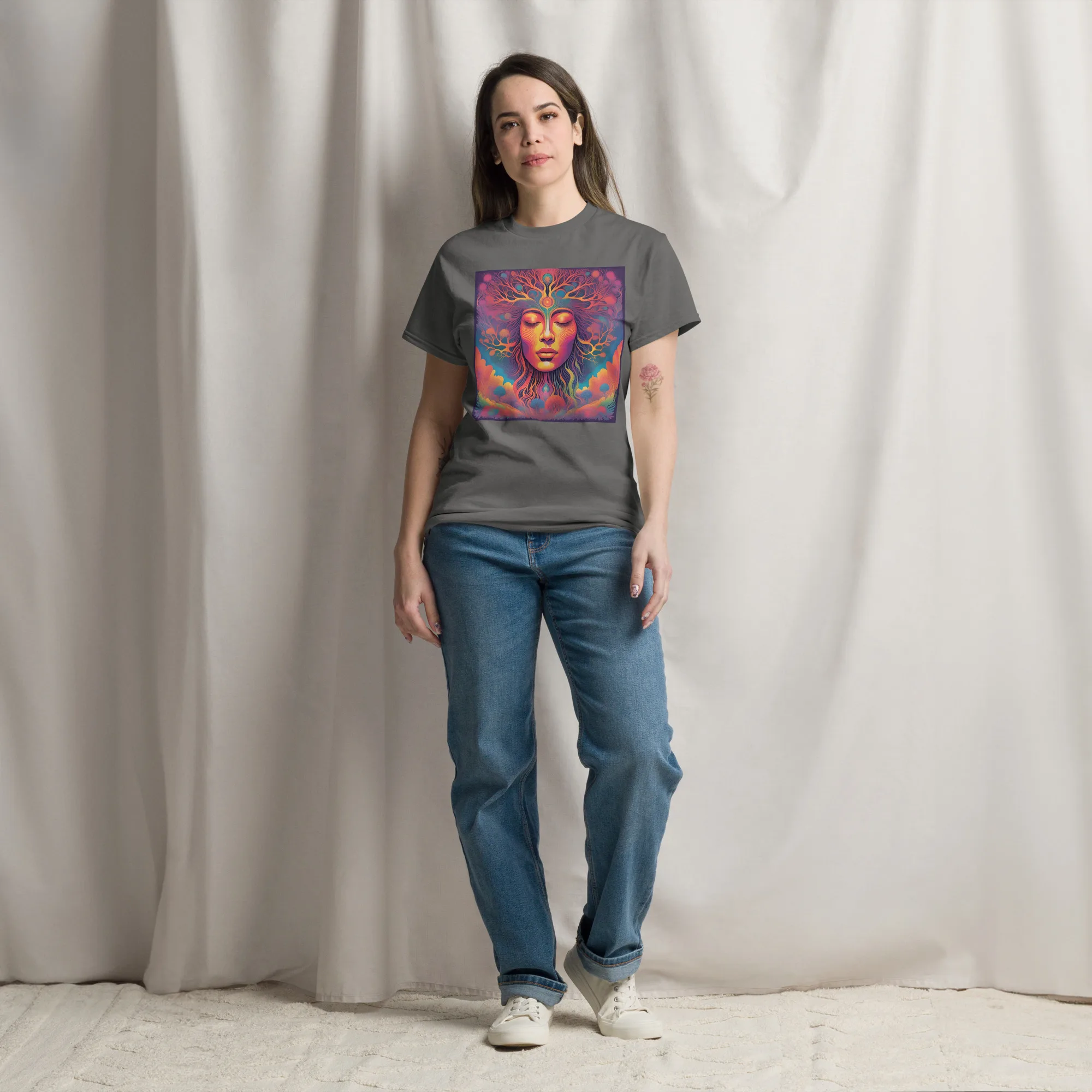 T-Shirt "Eine mystische Frau" 5 T-Shirt "Eine mystische Frau" – Bild 5