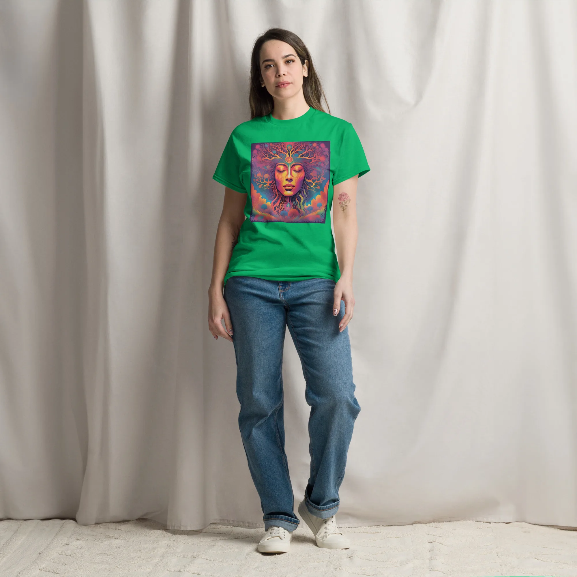 T-Shirt "Eine mystische Frau" 8 T-Shirt "Eine mystische Frau" – Bild 8